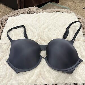 Victoria’s Secret sexy push up bra